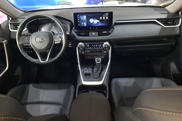 Used Toyota Wildlander 2023 2.0L CVT Four-Wheel Drive Luxury PLUS Edition Center Console