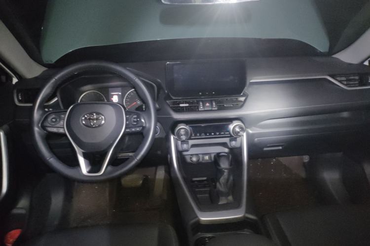 Used Toyota Wildlander 2023 2.0L CVT Two-Wheel Drive Urban Edition Center Console