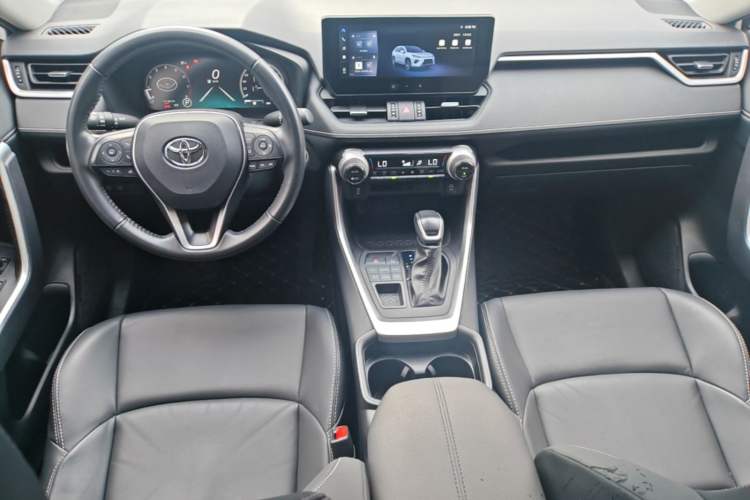 Used Toyota Wildlander 2023 2.0L CVT Four-Wheel Drive Luxury PLUS Edition Center Console
