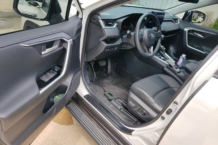 Used Toyota Wildlander 2023 2.0L CVT Two-Wheel Drive Urban Edition Driver Seat