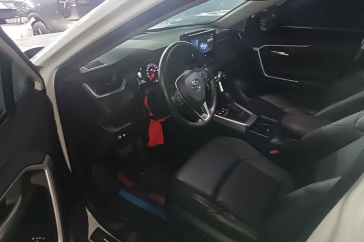 Used Toyota Wildlander 2023 2.0L CVT Two-Wheel Drive Urban Edition Driver Seat