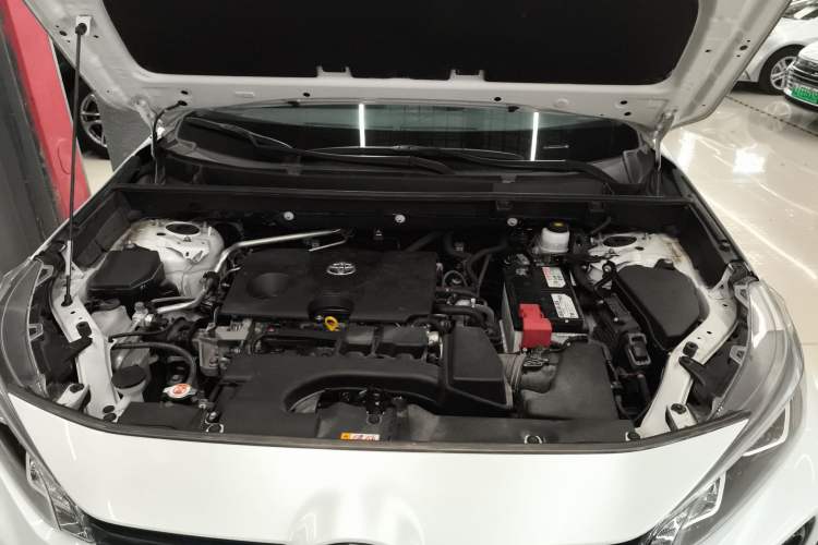 Used Toyota Wildlander 2023 2.0L CVT Four-Wheel Drive Luxury PLUS Edition Engine Bay
