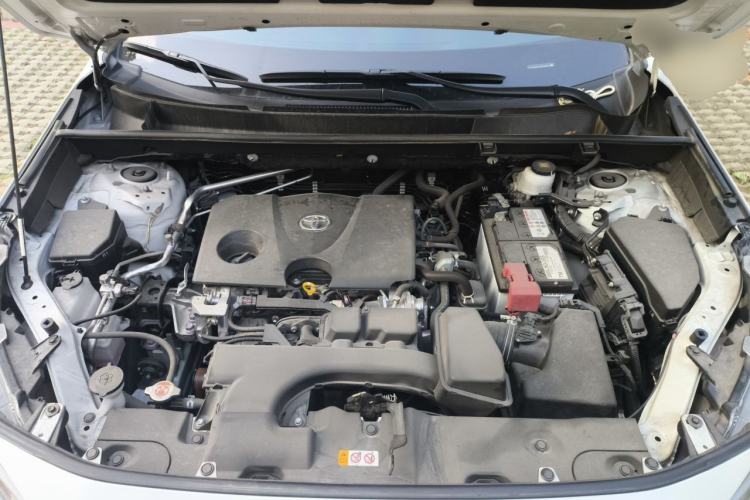 Used Toyota Wildlander 2023 2.0L CVT Two-Wheel Drive Luxury PLUS Edition Engine Bay