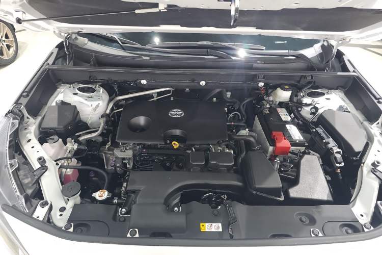 Used Toyota Wildlander 2023 2.0L CVT Four-Wheel Drive Luxury PLUS Edition Engine Bay