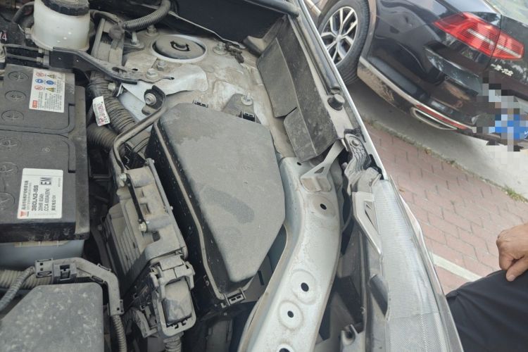 Used Toyota Wildlander 2023 2.0L CVT Two-Wheel Drive Luxury PLUS Edition Engine Bay Left