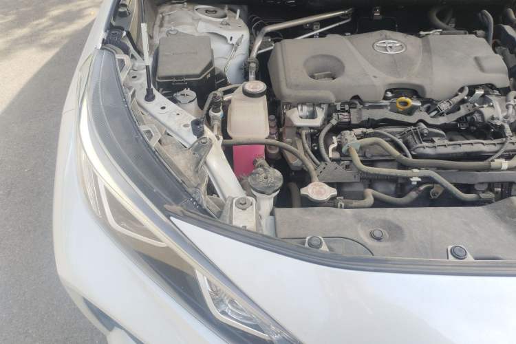 Used Toyota Wildlander 2023 Dual-Motor 2.5L E-CVT Four-Wheel Drive Prestige Edition Engine Bay Right