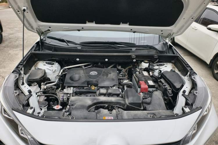 Used Toyota Wildlander 2023 2.0L CVT Four-Wheel Drive Luxury PLUS Edition Engine Bay