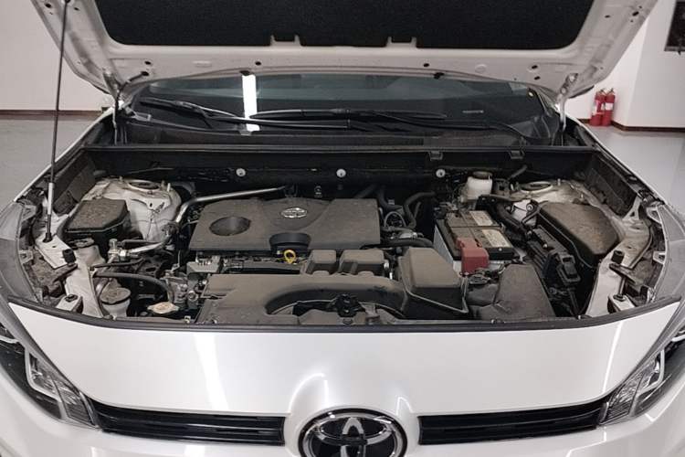 Used Toyota Wildlander 2023 2.0L CVT Two-Wheel Drive Luxury PLUS Edition Engine Bay