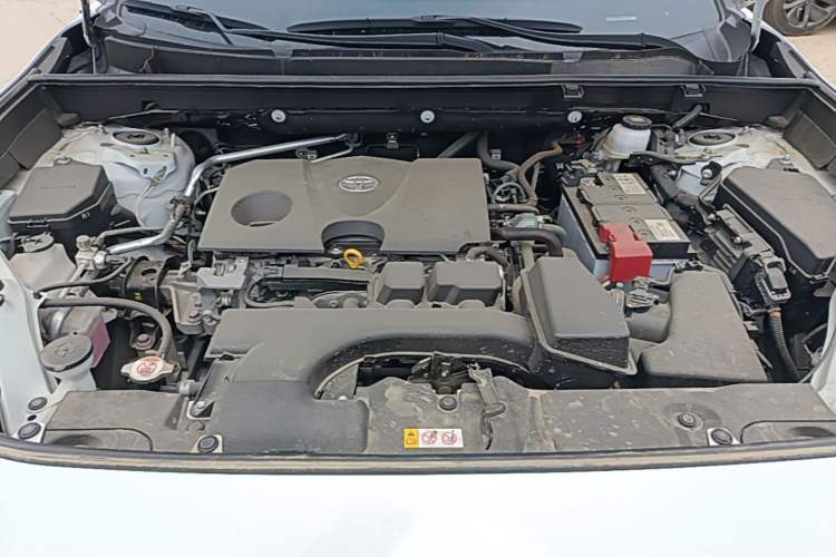Used Toyota Wildlander 2023 2.0L CVT Four-Wheel Drive Luxury PLUS Edition Engine Bay