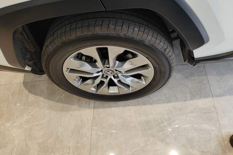 Used Toyota Wildlander 2023 2.0L CVT Two-Wheel Drive Leading Edition Exterior 5