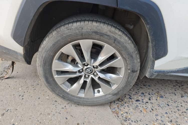 Used Toyota Wildlander 2023 2.0L CVT Two-Wheel Drive Leading Edition Exterior 5