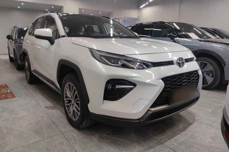 Used Toyota Wildlander 2023 2.0L CVT Four-Wheel Drive Luxury PLUS Edition Front Right 45 Deg