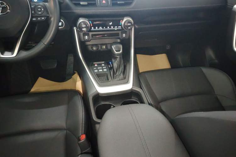 Used Toyota Wildlander 2023 2.0L CVT Four-Wheel Drive Luxury PLUS Edition Gear Lever