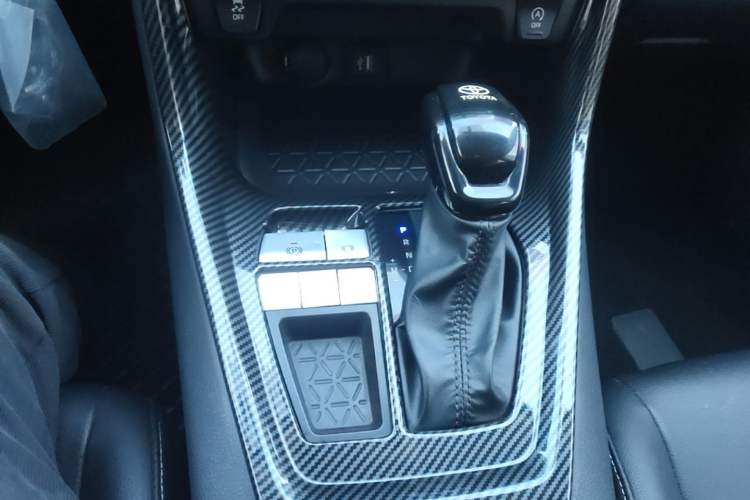 Used Toyota Wildlander 2023 2.0L CVT Two-Wheel Drive Leading Edition Gear Lever