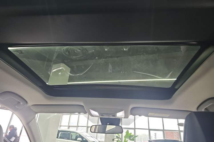 Used Toyota Wildlander 2023 2.0L CVT Four-Wheel Drive Luxury PLUS Edition Headliner