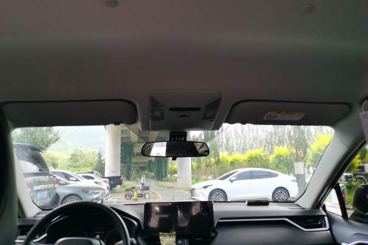 Used Toyota Wildlander 2023 2.0L CVT Two-Wheel Drive Leading Edition Headliner