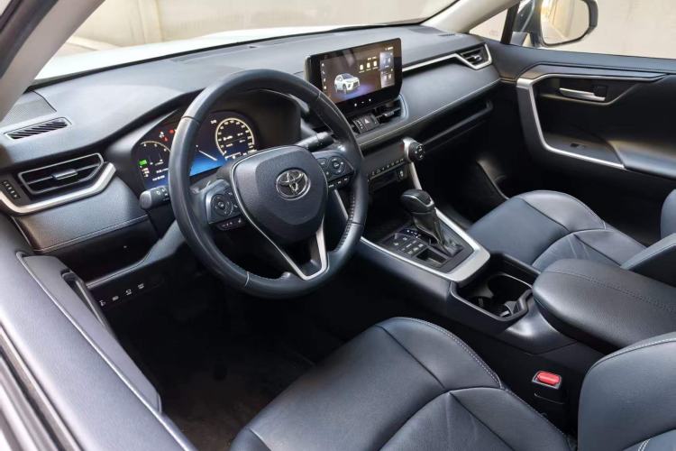 Used Toyota Wildlander 2023 2.0L CVT Four-Wheel Drive Luxury PLUS Edition Interior 1