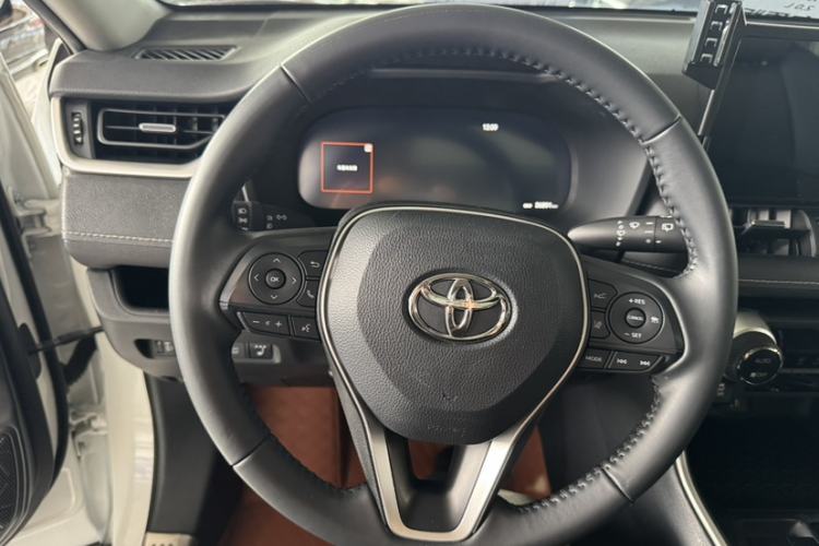 Used Toyota Wildlander 2023 2.0L CVT Two-Wheel Drive Luxury PLUS Edition Interior 1