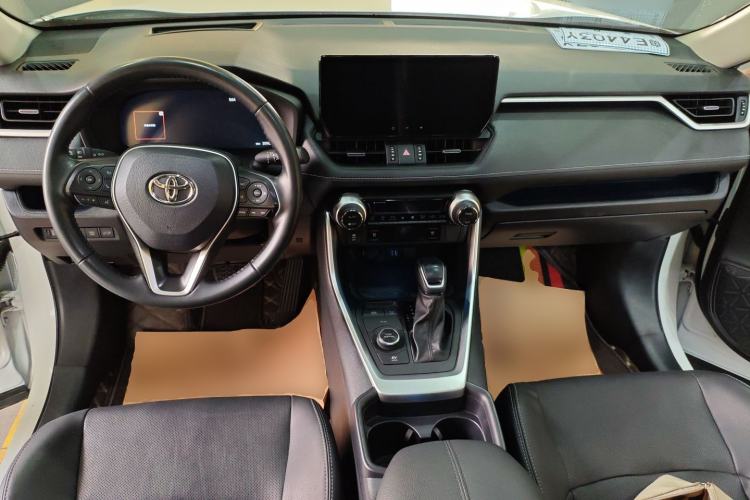 Used Toyota Wildlander 2023 Dual-Motor 2.5L E-CVT Four-Wheel Drive Prestige Edition Interior 2
