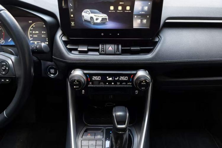Used Toyota Wildlander 2023 2.0L CVT Four-Wheel Drive Luxury PLUS Edition Interior 6