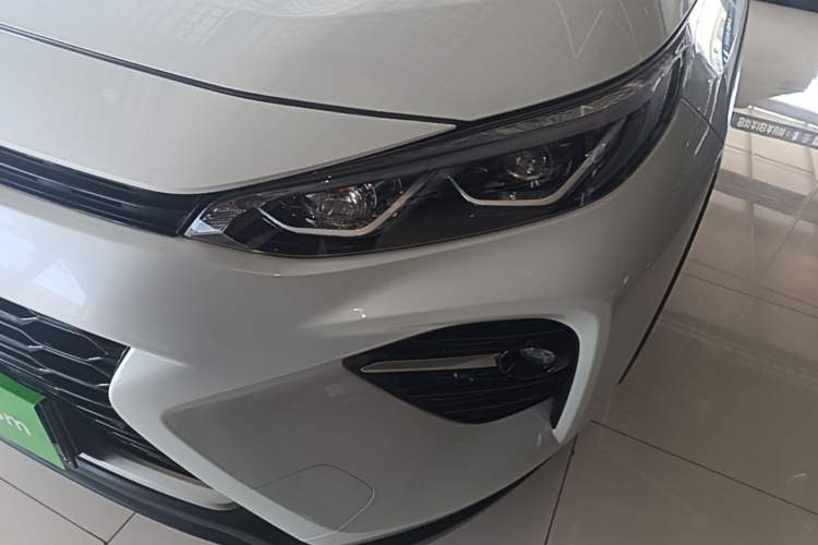 Used Toyota Wildlander 2023 2.0L CVT Two-Wheel Drive Luxury PLUS Edition Left Front Headlight