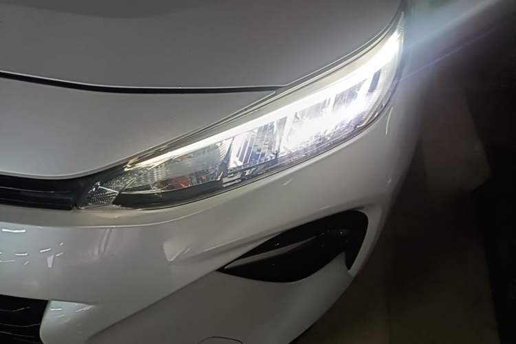 Used Toyota Wildlander 2023 2.0L CVT Two-Wheel Drive Urban Edition Left Front Headlight
