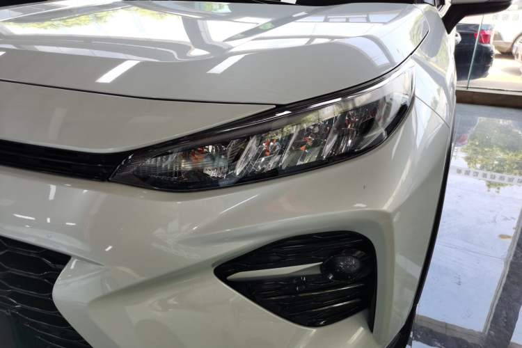 Used Toyota Wildlander 2023 2.0L CVT Two-Wheel Drive Urban Edition Left Front Headlight