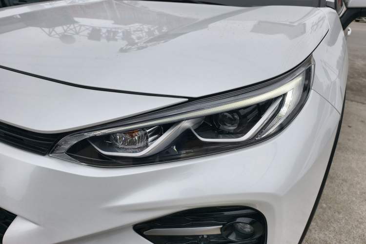 Used Toyota Wildlander 2023 2.0L CVT Four-Wheel Drive Luxury PLUS Edition Left Front Headlight