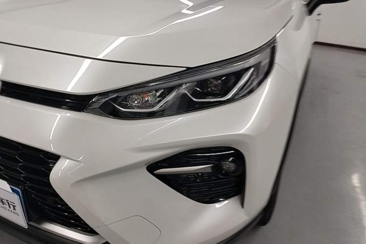 Used Toyota Wildlander 2023 2.0L CVT Two-Wheel Drive Luxury PLUS Edition Left Front Headlight