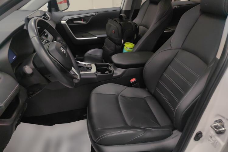 Used Toyota Wildlander 2023 2.0L CVT Four-Wheel Drive Luxury PLUS Edition Left Front Seat