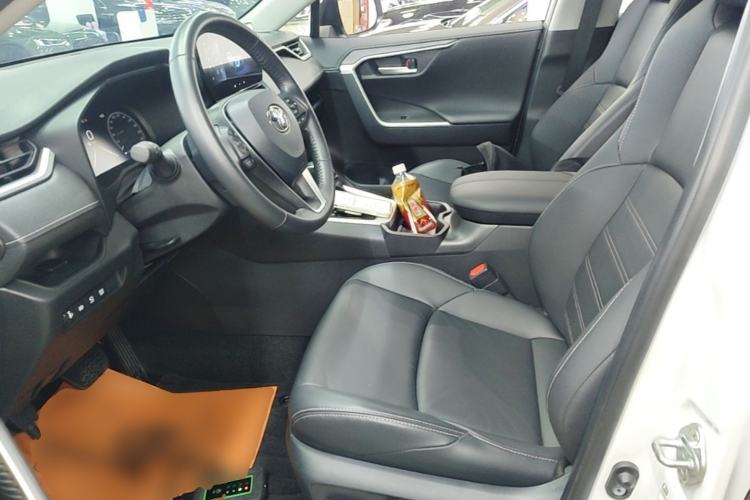 Used Toyota Wildlander 2023 2.0L CVT Four-Wheel Drive Luxury PLUS Edition Left Front Seat