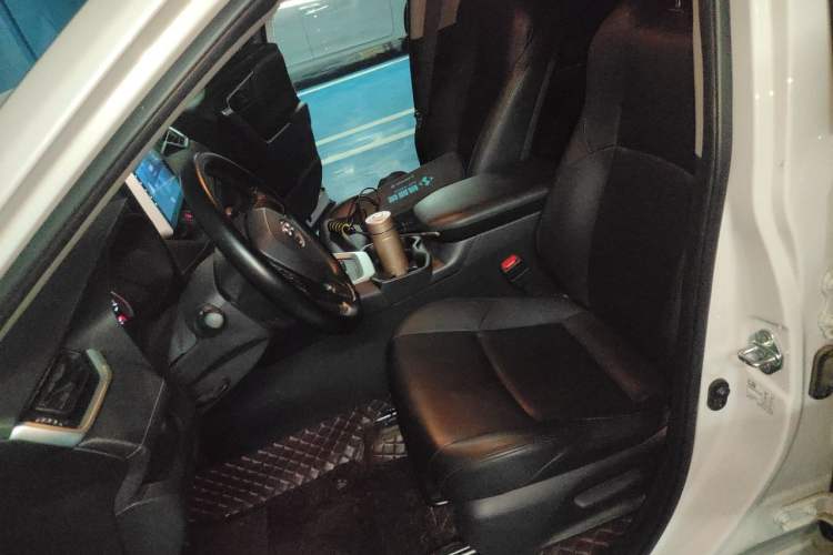 Used Toyota Wildlander 2023 2.0L CVT Two-Wheel Drive Leading Edition Left Front Seat