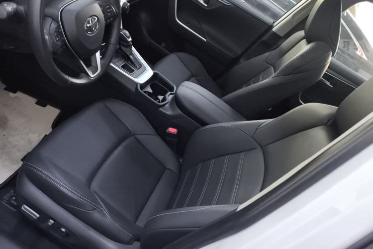 Used Toyota Wildlander 2023 2.0L CVT Four-Wheel Drive Luxury PLUS Edition Left Front Seat