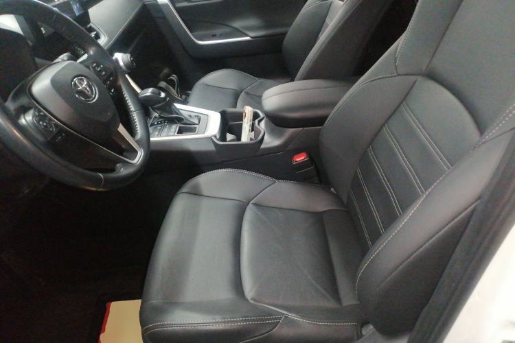 Used Toyota Wildlander 2023 2.0L CVT Four-Wheel Drive Luxury PLUS Edition Left Front Seat