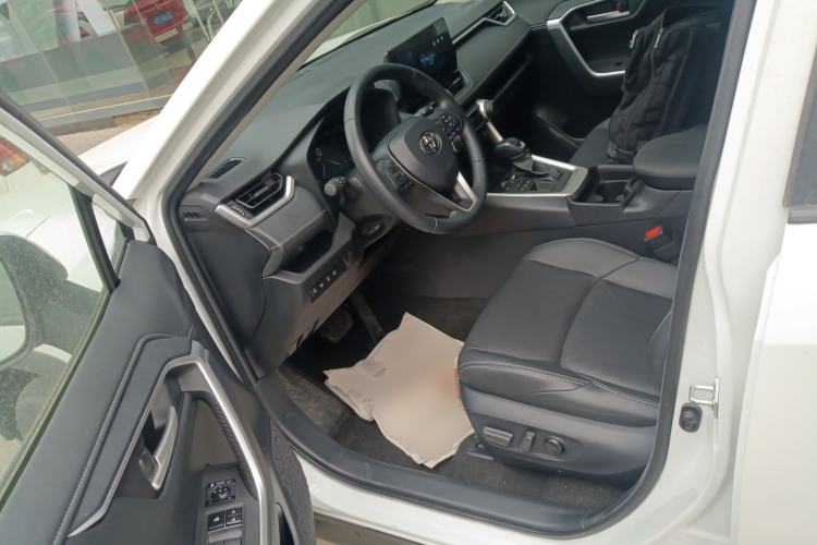 Used Toyota Wildlander 2023 2.0L CVT Four-Wheel Drive Luxury PLUS Edition Left Front Seat