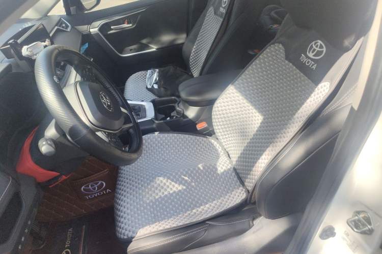 Used Toyota Wildlander 2023 2.0L CVT Two-Wheel Drive Luxury PLUS Edition Left Front Seat