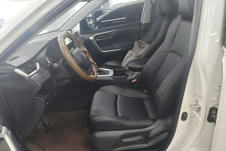 Used Toyota Wildlander 2023 2.0L CVT Two-Wheel Drive Leading Edition Left Front Seat