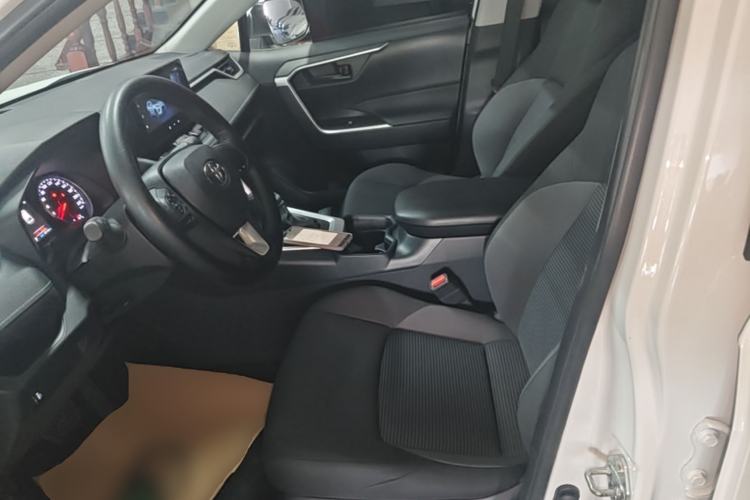 Used Toyota Wildlander 2023 2.0L CVT Two-Wheel Drive Leading Edition Left Front Seat