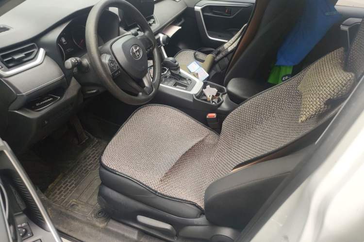 Used Toyota Wildlander 2023 2.0L CVT Two-Wheel Drive Leading Edition Left Front Seat