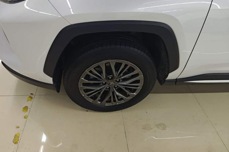 Used Toyota Wildlander 2023 2.0L CVT Two-Wheel Drive Luxury PLUS Edition Left Front Wheel Hub
