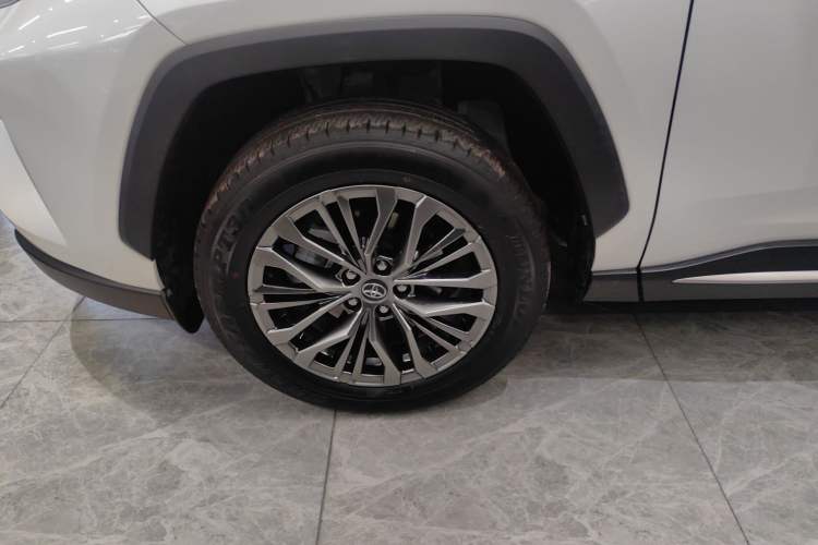 Used Toyota Wildlander 2023 2.0L CVT Four-Wheel Drive Luxury PLUS Edition Left Front Wheel Hub