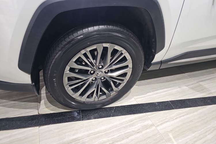 Used Toyota Wildlander 2023 2.0L CVT Four-Wheel Drive Luxury PLUS Edition Left Front Wheel Hub