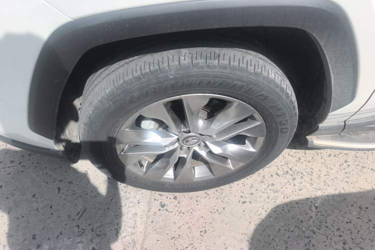 Used Toyota Wildlander 2023 2.0L CVT Two-Wheel Drive Leading Edition Left Front Wheel Hub