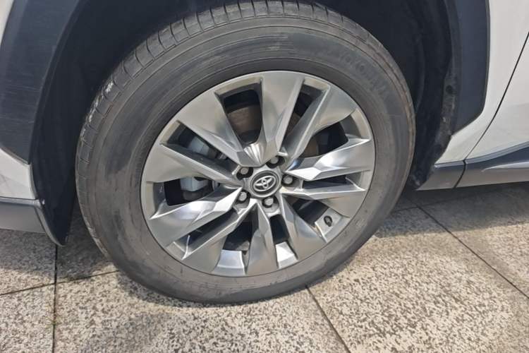 Used Toyota Wildlander 2023 2.0L CVT Two-Wheel Drive Leading Edition Left Front Wheel Hub