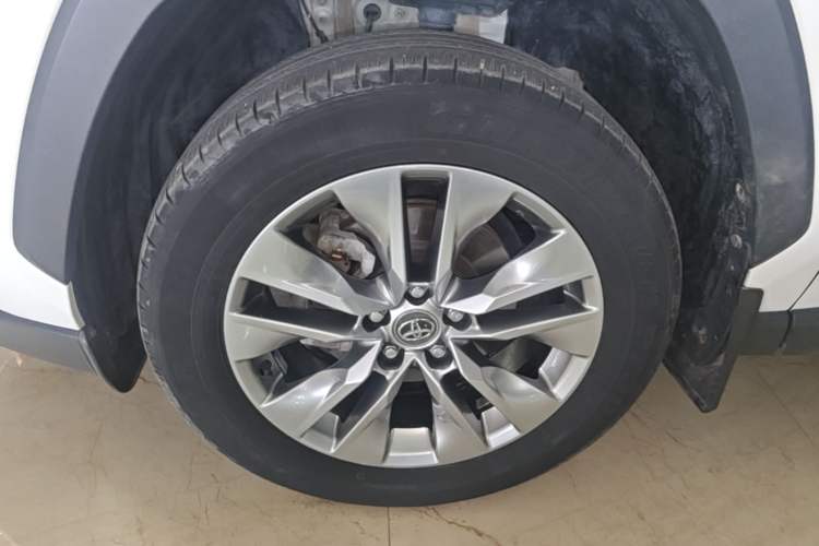 Used Toyota Wildlander 2023 2.0L CVT Two-Wheel Drive Leading Edition Left Front Wheel Hub