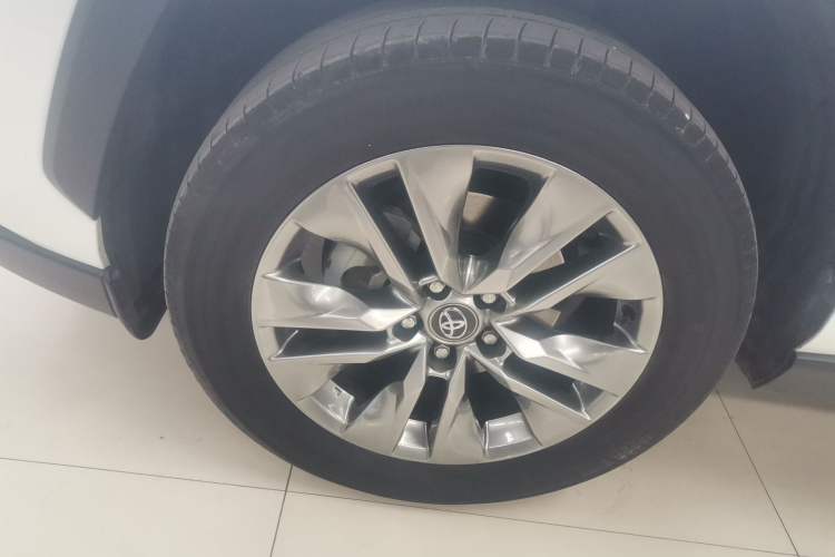 Used Toyota Wildlander 2023 2.0L CVT Two-Wheel Drive Leading Edition Left Front Wheel Hub