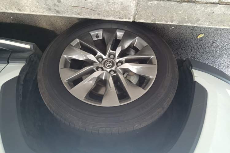 Used Toyota Wildlander 2023 2.0L CVT Two-Wheel Drive Leading Edition Left Front Wheel Hub