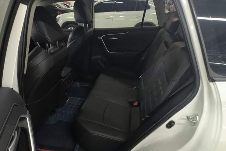 Used Toyota Wildlander 2023 2.0L CVT Two-Wheel Drive Luxury PLUS Edition Left Rear Seat