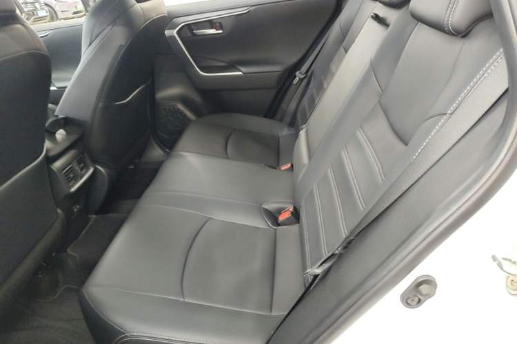 Used Toyota Wildlander 2023 2.0L CVT Four-Wheel Drive Luxury PLUS Edition Left Rear Seat