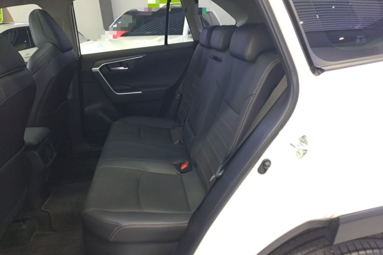 Used Toyota Wildlander 2023 Dual-Motor 2.5L E-CVT Four-Wheel Drive Prestige Edition Left Rear Seat
